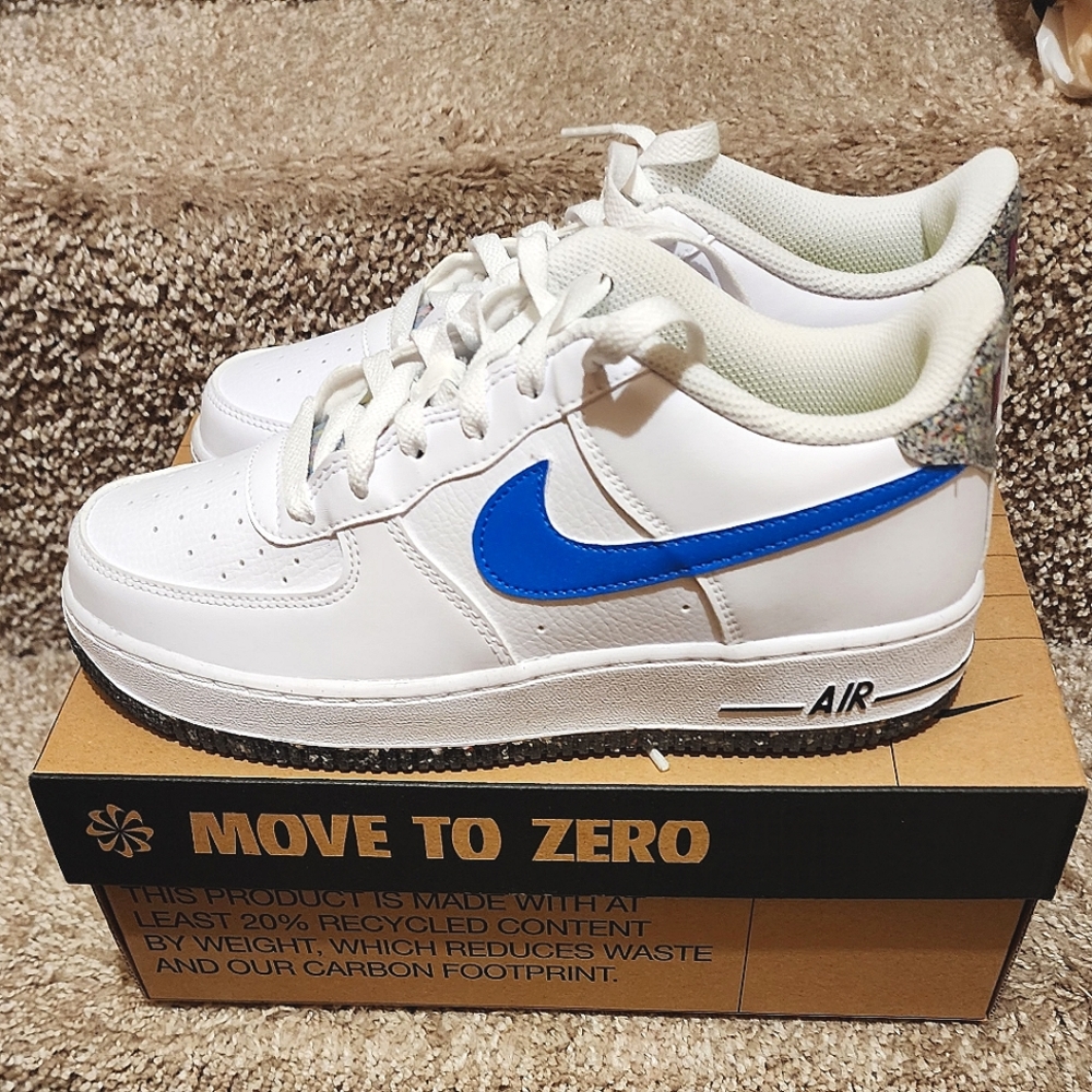Nike Air Force 1 LV8 GS sneakers
